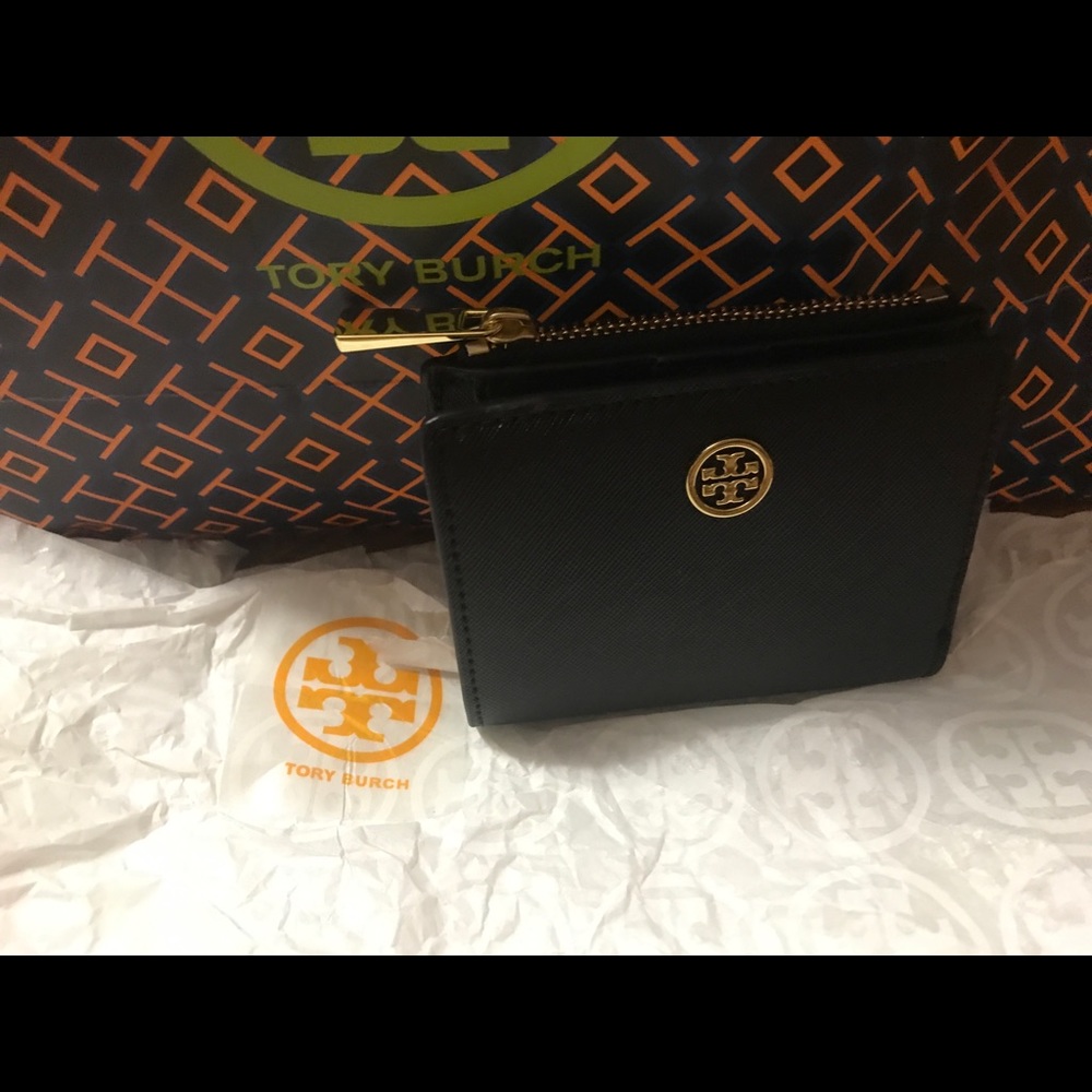 Tory Burch wallet